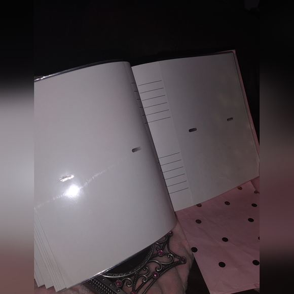 Baby girl stuff 🩷👣 - Picture 3 of 7